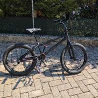 bmx nera opaca con e viola metallizzato UNICA