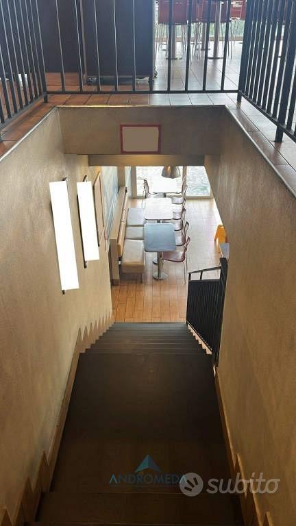 Immobile di 510 m² a San Nicola la Strada - Altro