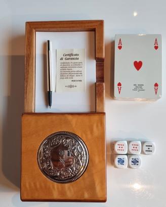 Porta biglietti e penna in argento e giochi