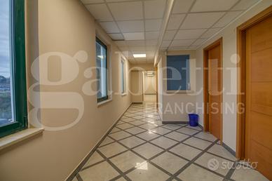 Ufficio Fonte Nuova [Cod. rif 3288912ACU]