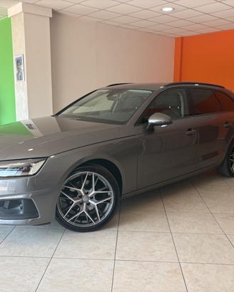 Audi A4 Avant 30 TDI/136 CV S tronic Business