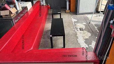 Set  composto da divani/panche imbottite