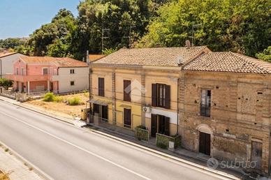2 LOCALI A ORTONA