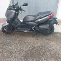 Yamaha xmax 400