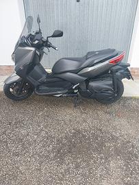 Yamaha xmax 400