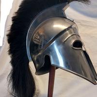 Elmo greco con supporto