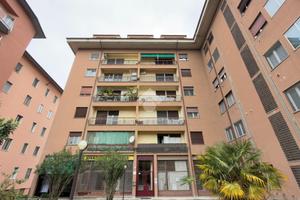 BOX A PAVIA