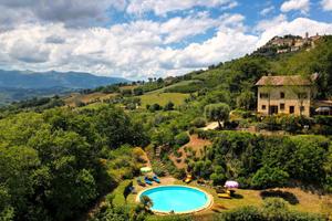 Festività in relax in collina: Casale panoramico