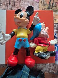 Topolino(Mickey Mouse),pupazzo dei sette nani Dis