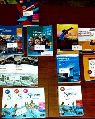 libri scolastici  della 1°super di scienze umane