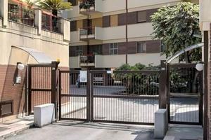 AMPIO QUADRIVANI IN VIA GUARINI CON CANTINA E BOX
