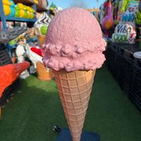 Statua Cono Gelato Rosa