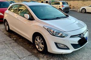 Hyundai i30 1.6 Diesel 110 Cv