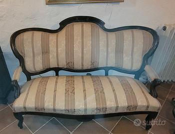 Divanetto due posti