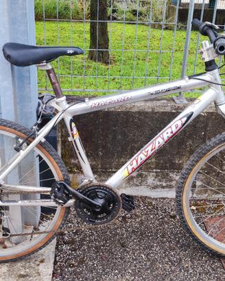 Bici Uomo con telaio in alluminio e cambio
