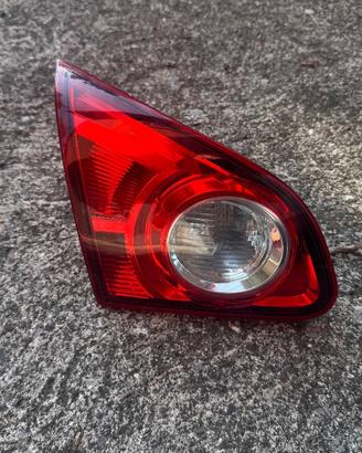 Fanale sinistro Portellone Nissan Qashqai