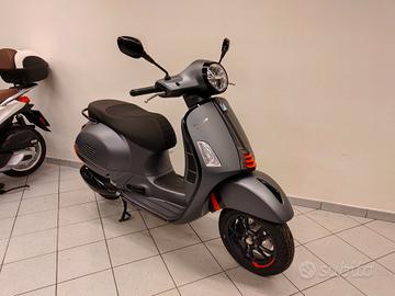 Vespa GTS 125 Super Sport E5+ IN PRONTA CONSEGNA