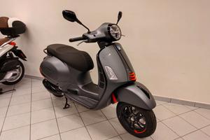 Vespa GTS 125 Super Sport E5+ IN PRONTA CONSEGNA