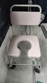Sedia a rotelle anche per doccia