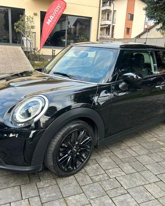 Mini F56 3p 1.5 BENZINA Yours auto LED CERCHI 17"