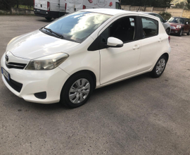 Toyota yaris 1.0 benzina