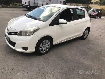 Toyota yaris 1.0 benzina