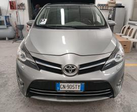 TOYOTA Verso - 2013