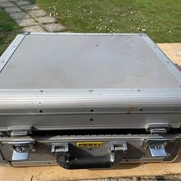 valigia elettricista in alluminio FERVI e attrezzi