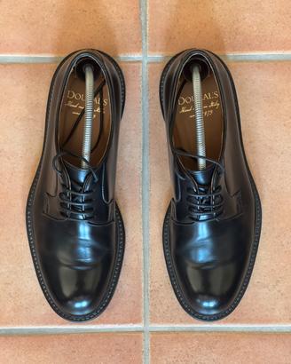 Scarpe stringate Doucal's nere