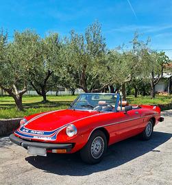 Alfa Romeo Spider Duetto 2.0 Veloce NIKI LAUDA N° 
