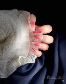 Manicure indossabile realizzata interamente a mano