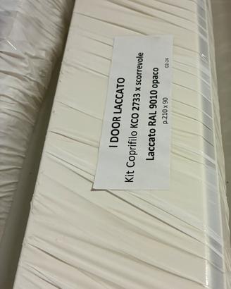 I door laccato RAL 9010 porta scorrevole 210x90