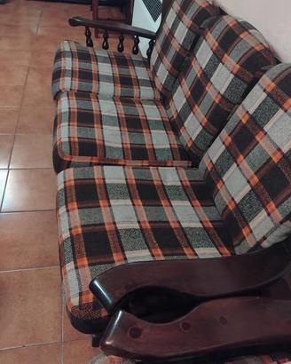 divano più 2 poltrone 
