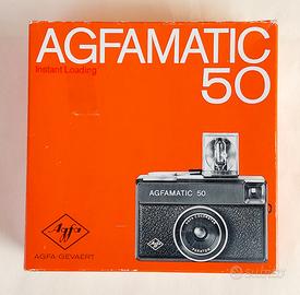 Macchina fotografica Agfamatic 50 con Flash Osram