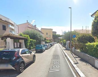 Ostia antica accogliente bilocale arredato