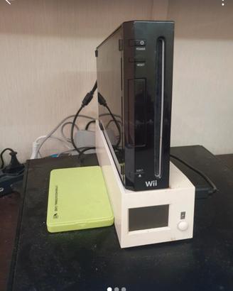 nintendo wii con molti giochi 3 controller