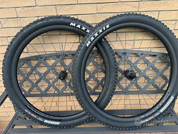 Set ruote Amflow carbonio 29" HMC-30 e copertoni