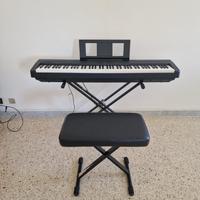 Tastiera Yamaha P45-B, stand, leggio, pedale e sga