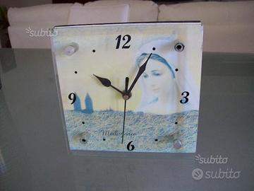 Orologio da tavolo souvenir Madonna di Medjugorje