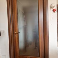 porta interna con vetro satinato 