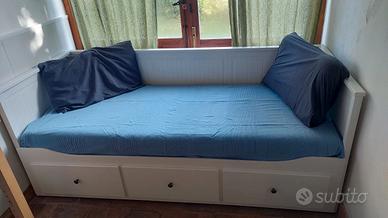 Divano Letto Hemnes + 2 materassi