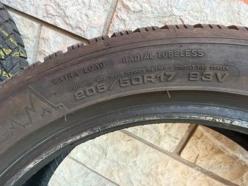 Gomme invernali 205/50 R17 93V
