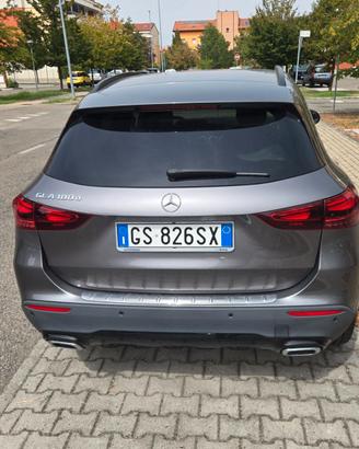 MERCEDES GLA 180D ADVANCED