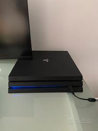 Ps4 pro + controller nacon