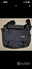 EASTPAK DELEGADE "Borsa blu".