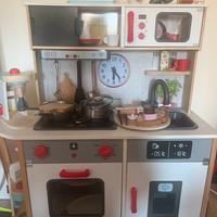 Cucina in legno per bimba
