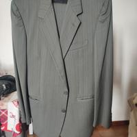 Vestito uomo grigio scuro a righe