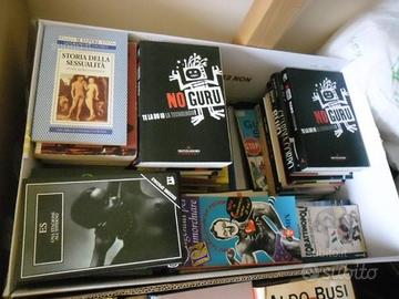 Oltre 100 libri di narrativa e saggistica a 2,50