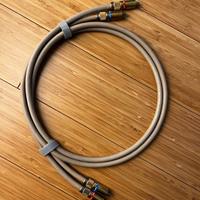 Van Den Hul The Second (RCA - 1 metro)