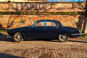 Jaguar 420